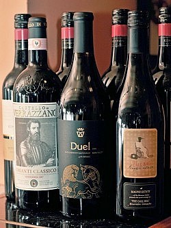 Rare Grill House is offering wonderful wines at fantastic prices on Wino Wednesdays (photo: Julie Gagne) Rare Grill House is offering wonderful wines at fantastic prices on Wino Wednesdays (photo: Julie Gagne)