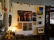 With Mother's Day approaching, this is a perfect time to pick up a unique gift of art (photo: Jeff Macklin) With Mother's Day approaching, this is a perfect time to pick up a unique gift of art (photo: Jeff Macklin)