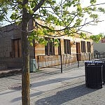 The exterior of the building is covered in Corten steel which, over time, develops a gorgeous deep dark rustic color and texture (photo: Jeannine Taylor) The exterior of the building is covered in Corten steel which, over time, develops a gorgeous deep dark rustic color and texture (photo: Jeannine Taylor)