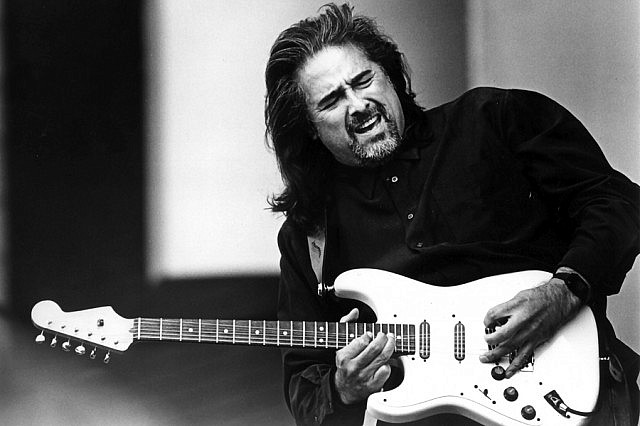 Coco Montoya performed with John Mayall & the Bluesbreakers from 1984 to 1994 (photo: Robert Barclay)