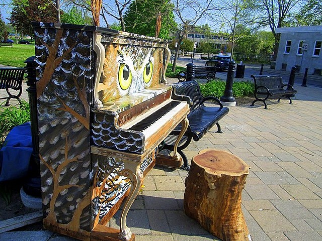 Katriona Dean's owl-themed street piano was located in Victoria Park in 2013 (photo: Katriona Dean)