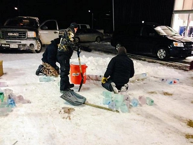 Laying the foundation for the igloo