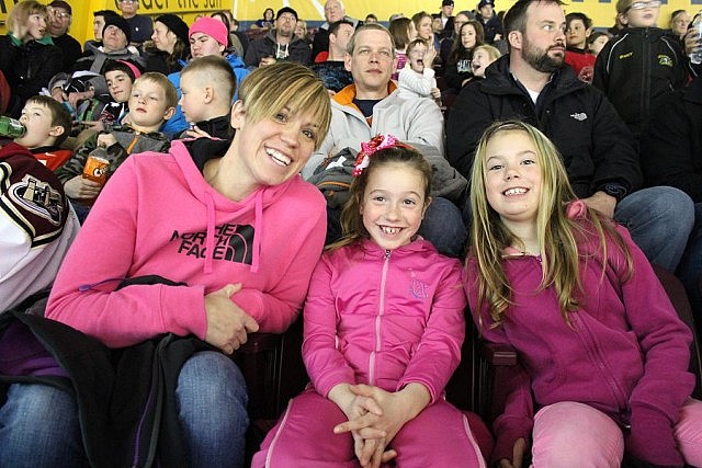 pink-in-the-rink-11