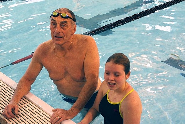 Carl Oake with Annaleise Carr during the 2013 swimathon (photo: Stephen Vass)
