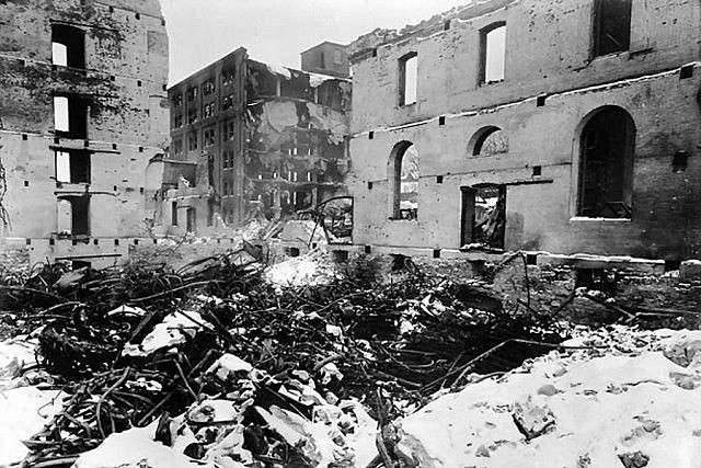 By the time the fire was out, 24 men were dead, 500 people were out of work, and Quaker Oats was left with $2 million in damages (photo: City of Toronto Archives)